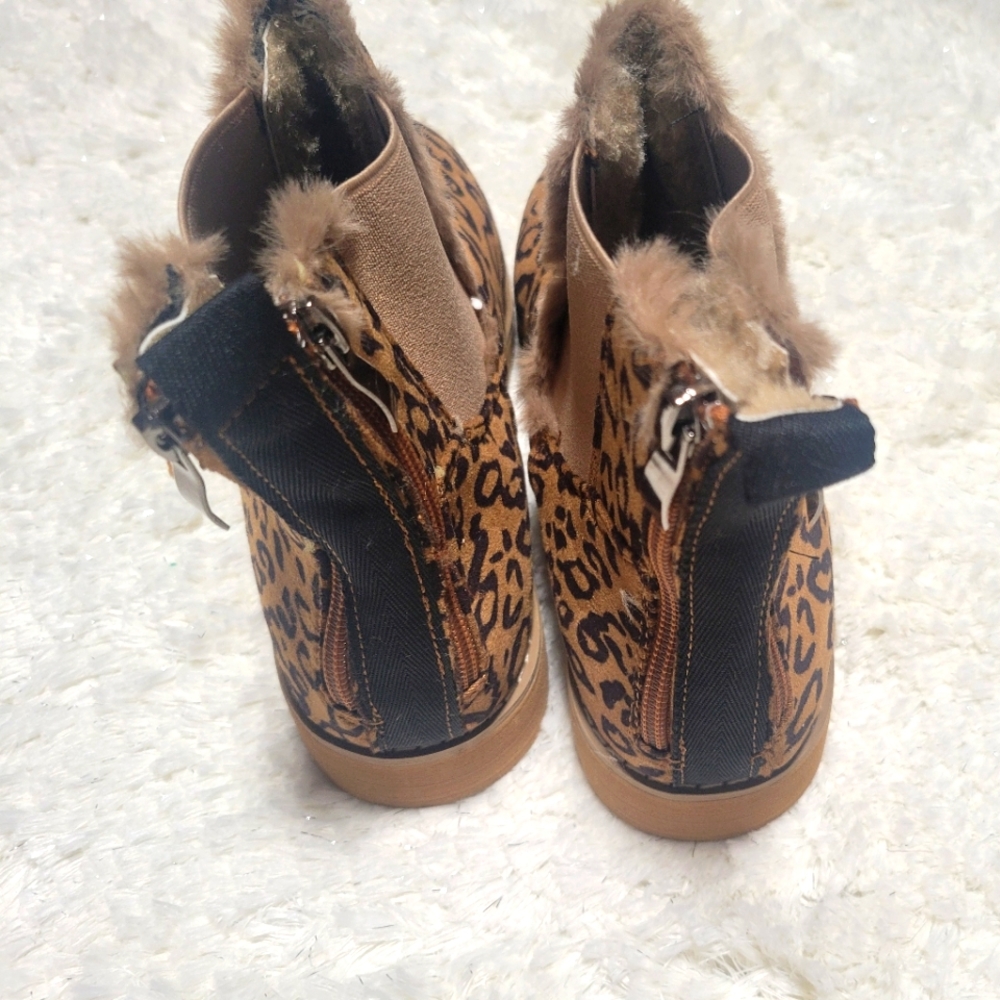 Leopard Boot - Picture 2 of 2